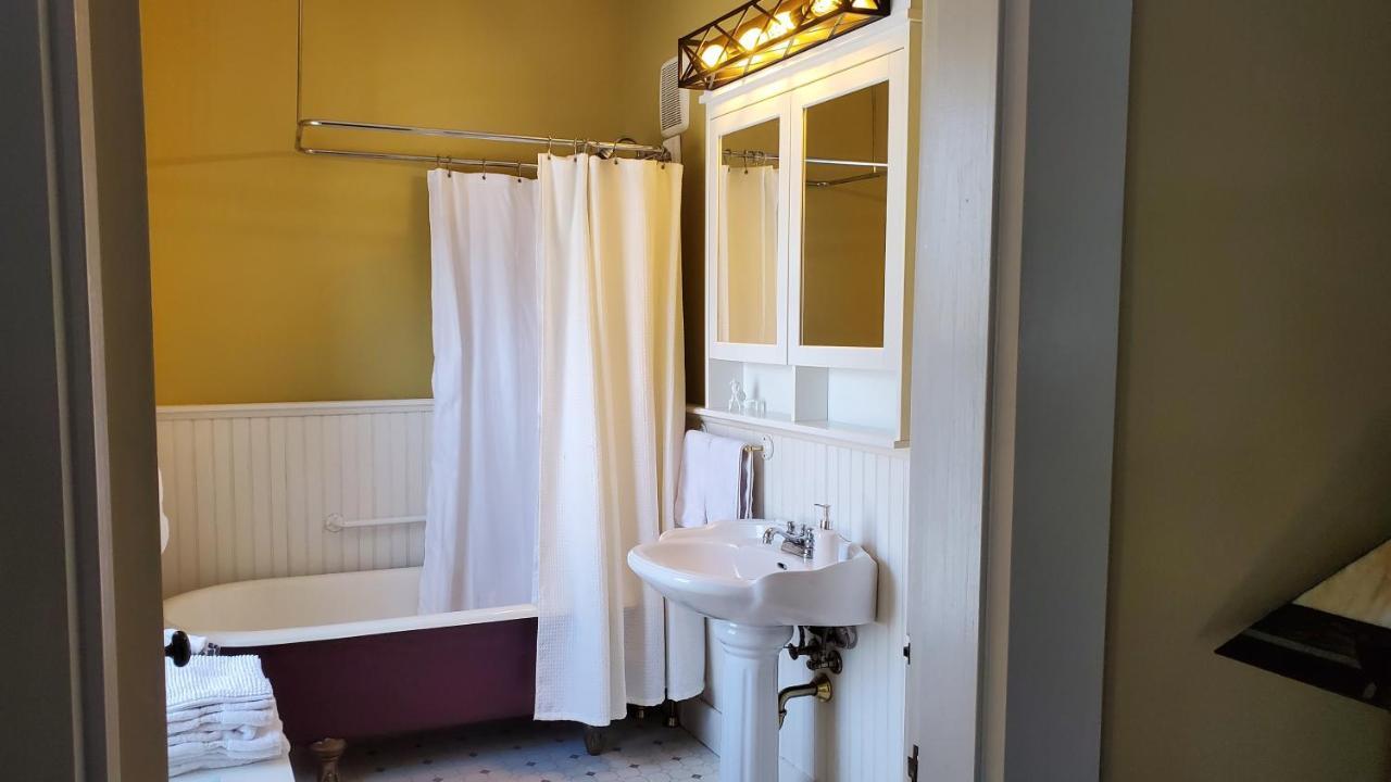 The Lark & Loon Inn Annapolis Royal Bagian luar foto